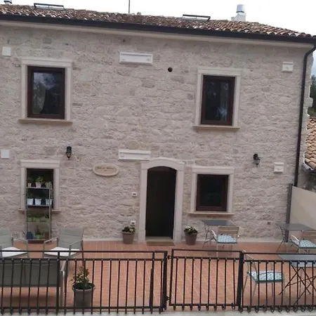 לינה וארוחת בוקר Casa Di Carmine 1915 - Solo Adulti Gamberale